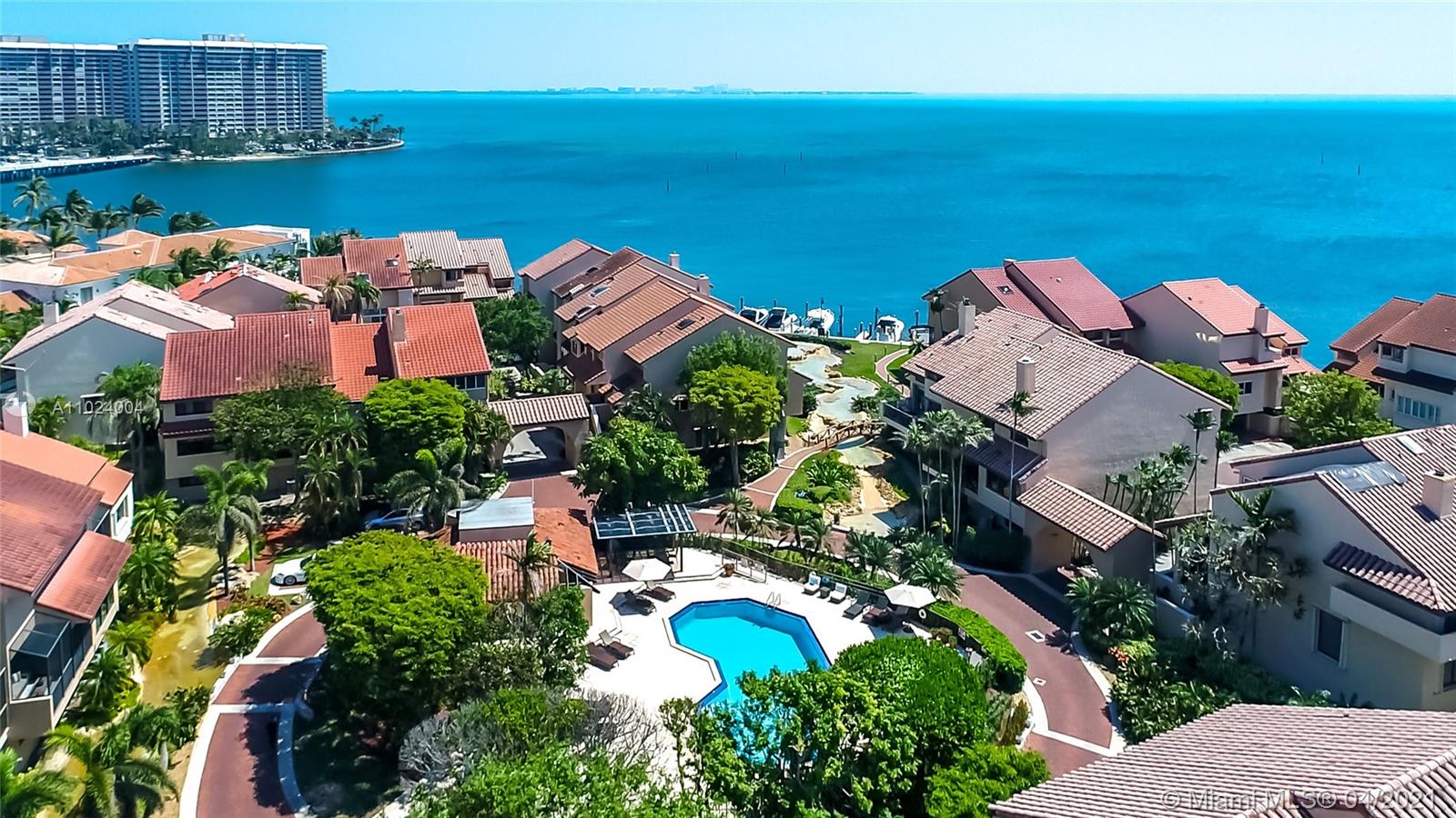 2000 S Bayshore Dr #5 Miami, FL 33133