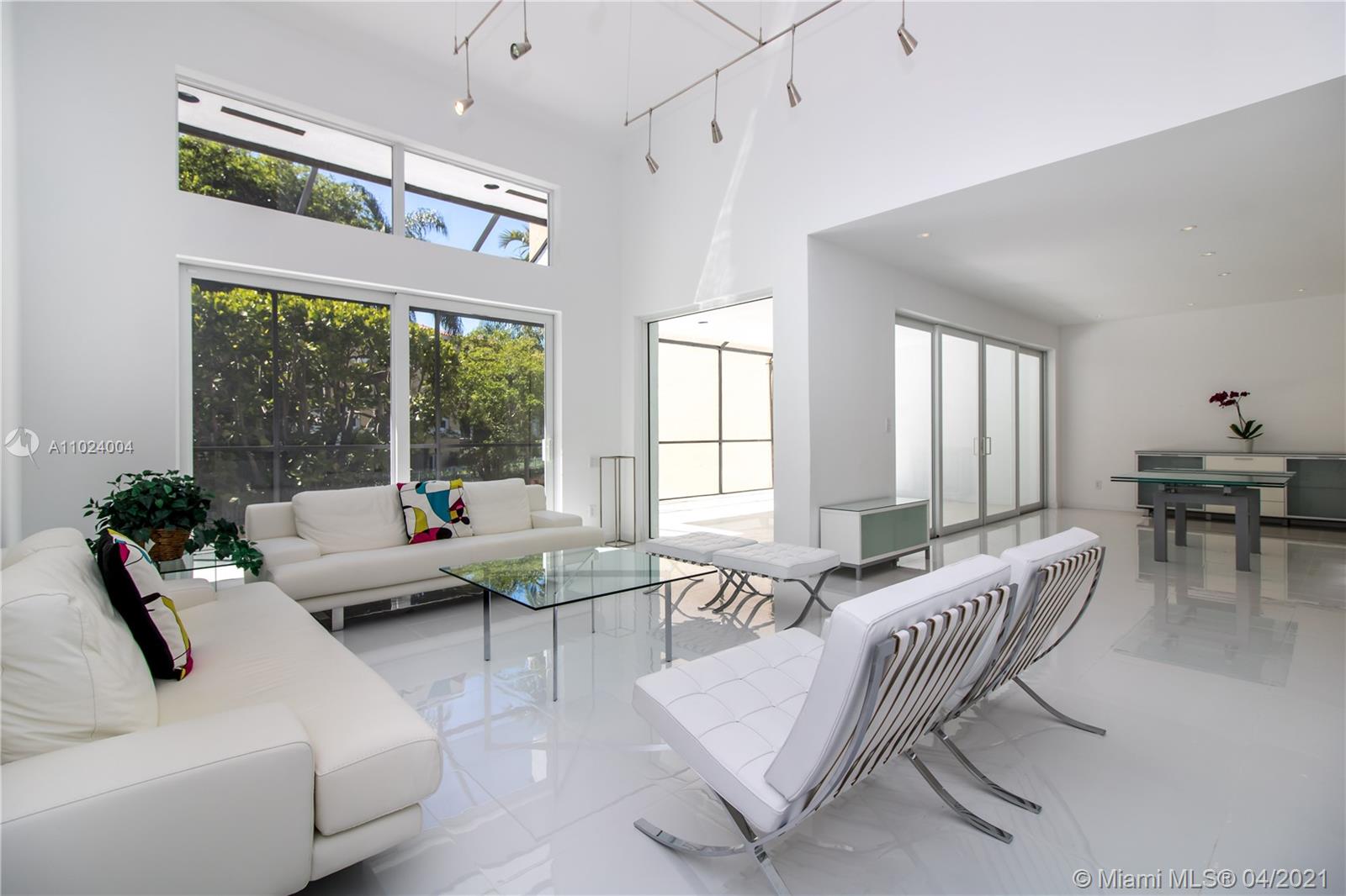 2000 S Bayshore Dr #5 Miami, FL 33133