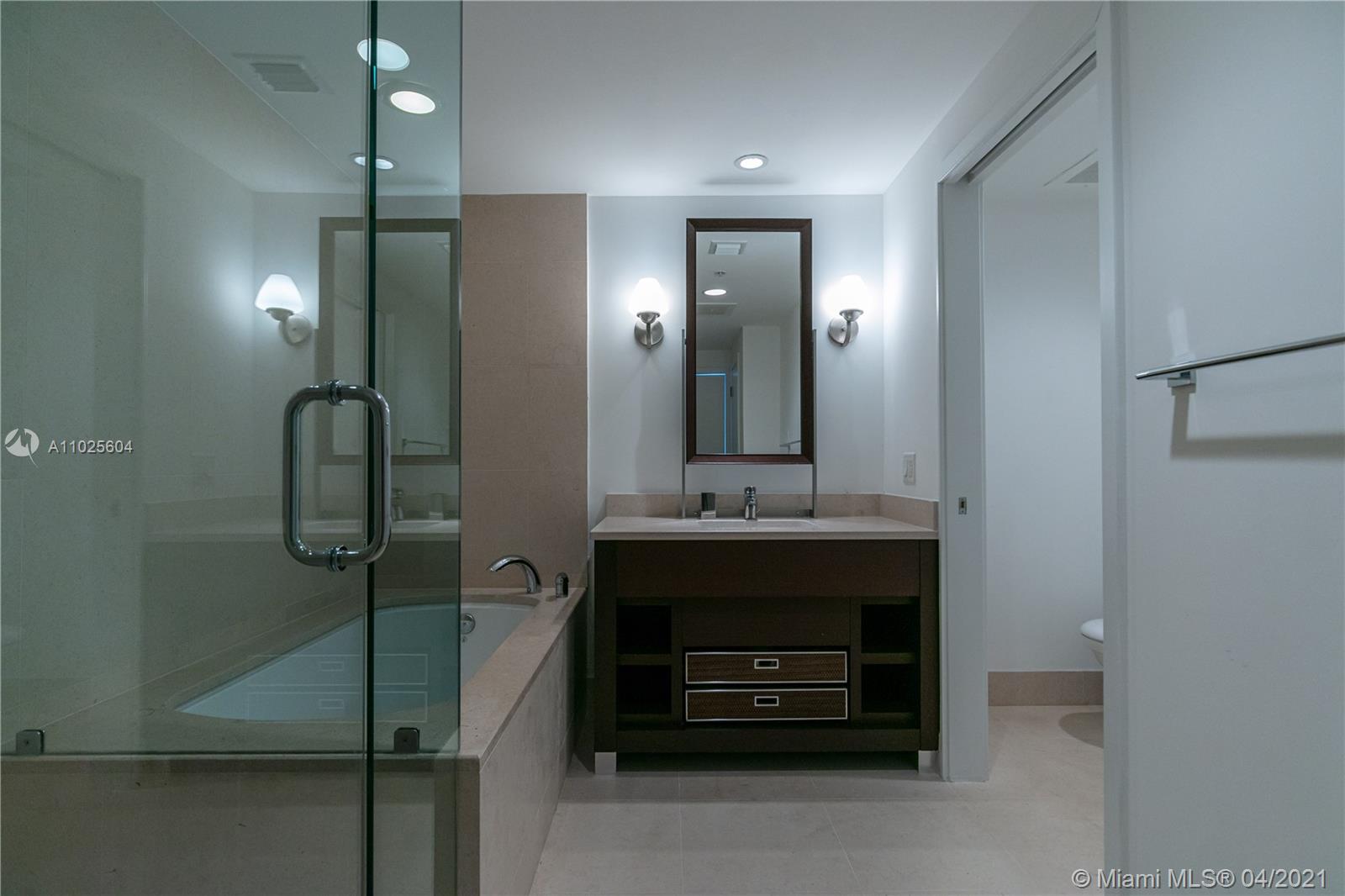 6899 Collins Ave #1602 Miami Beach, FL 33141