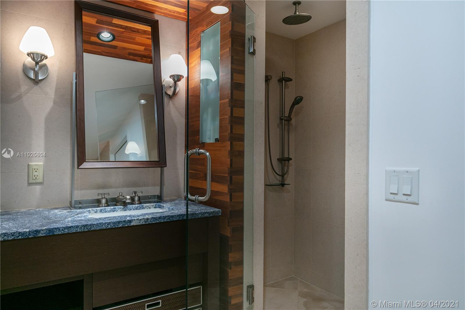 6899 Collins Ave #1602 Miami Beach, FL 33141