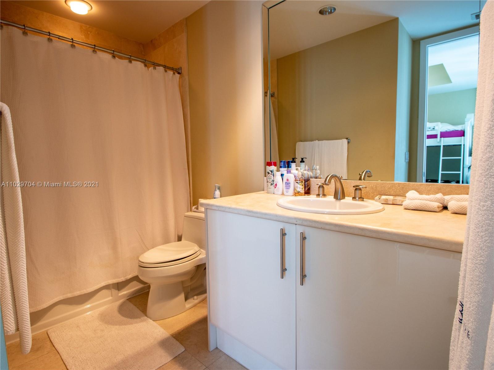 5959 Collins Ave #1008 Miami Beach, FL 33140