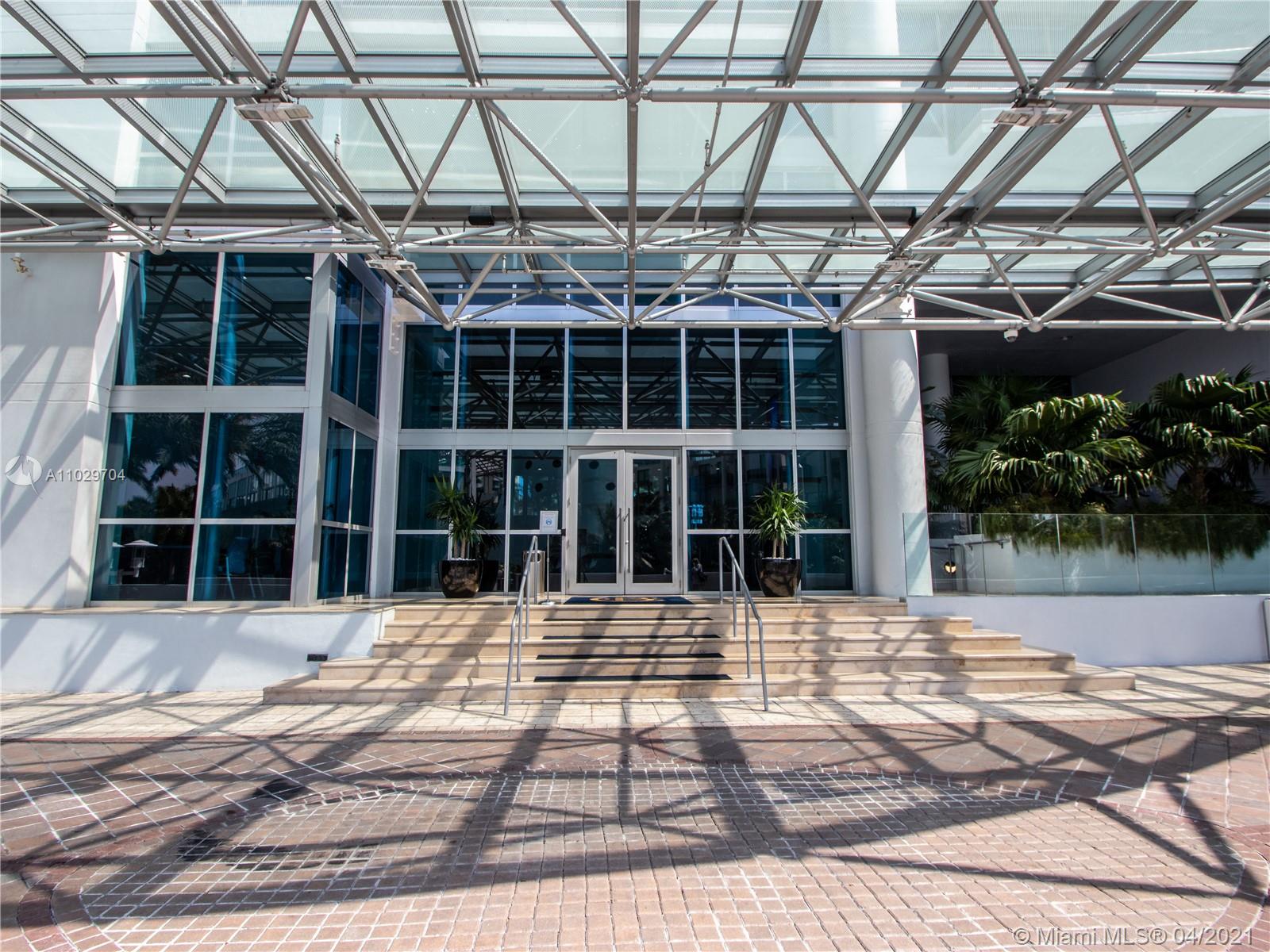 5959 Collins Ave #1008 Miami Beach, FL 33140