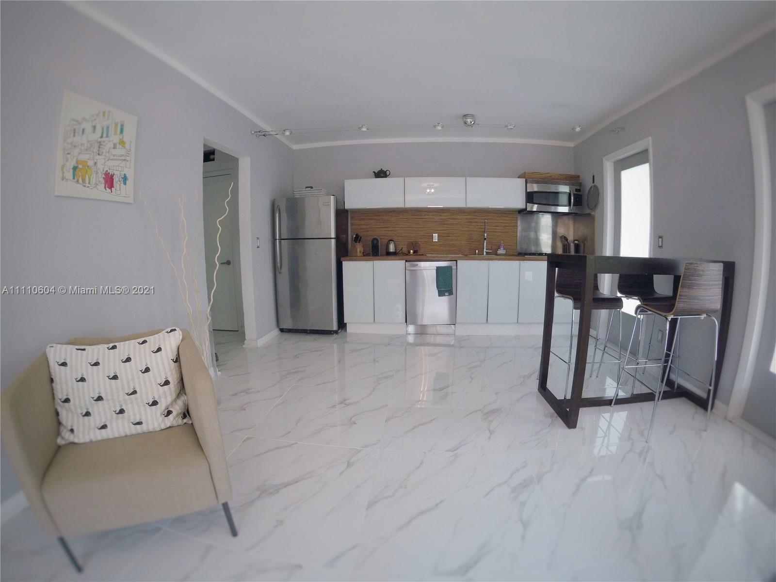 1127 Meridian Ave #6