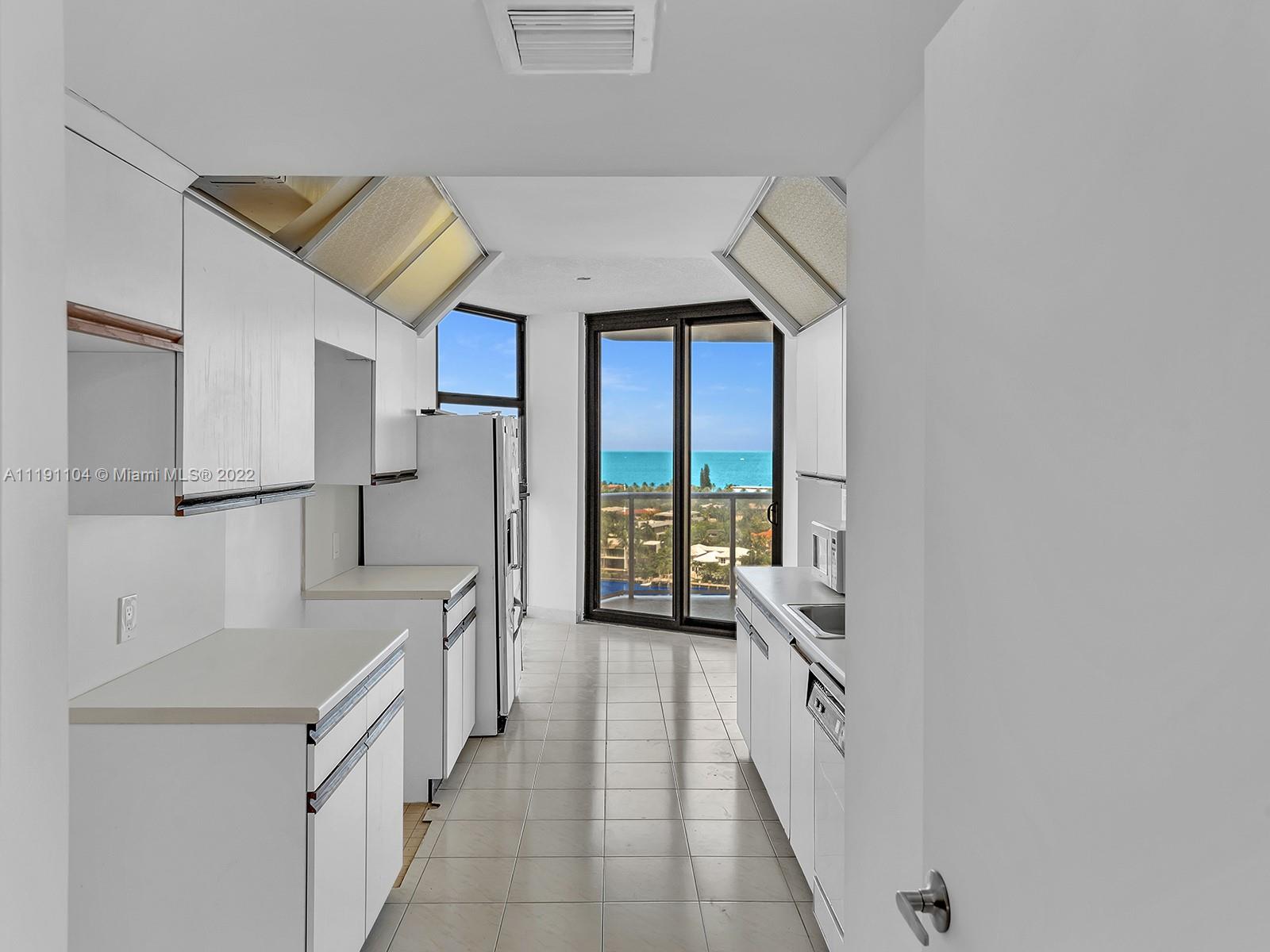 image Hamptons West5