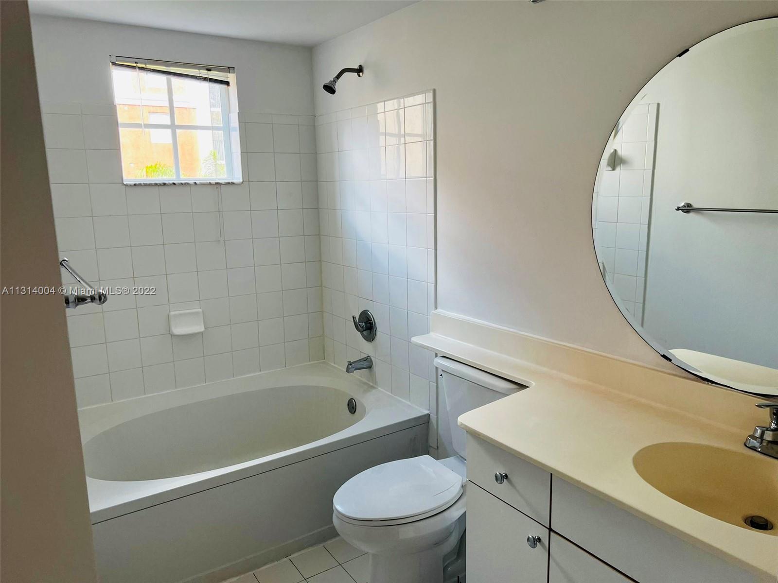 image Porto Bellagio Condo10