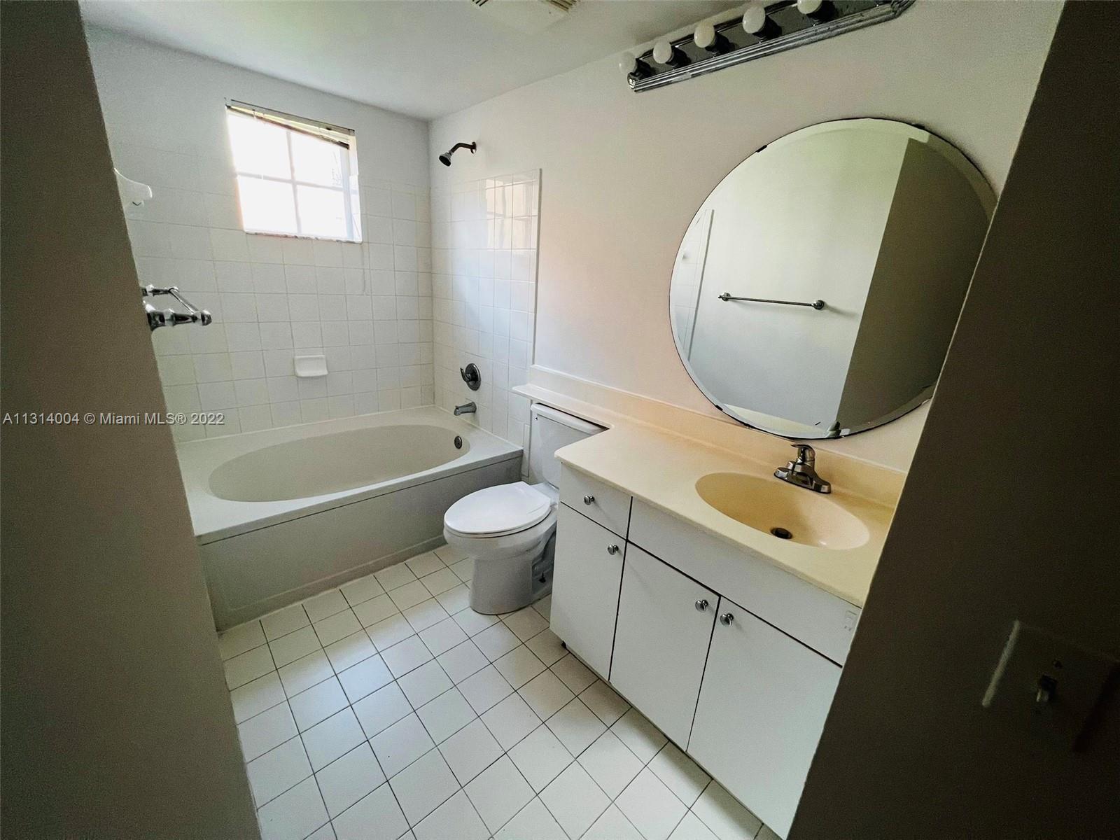 image Porto Bellagio Condo11