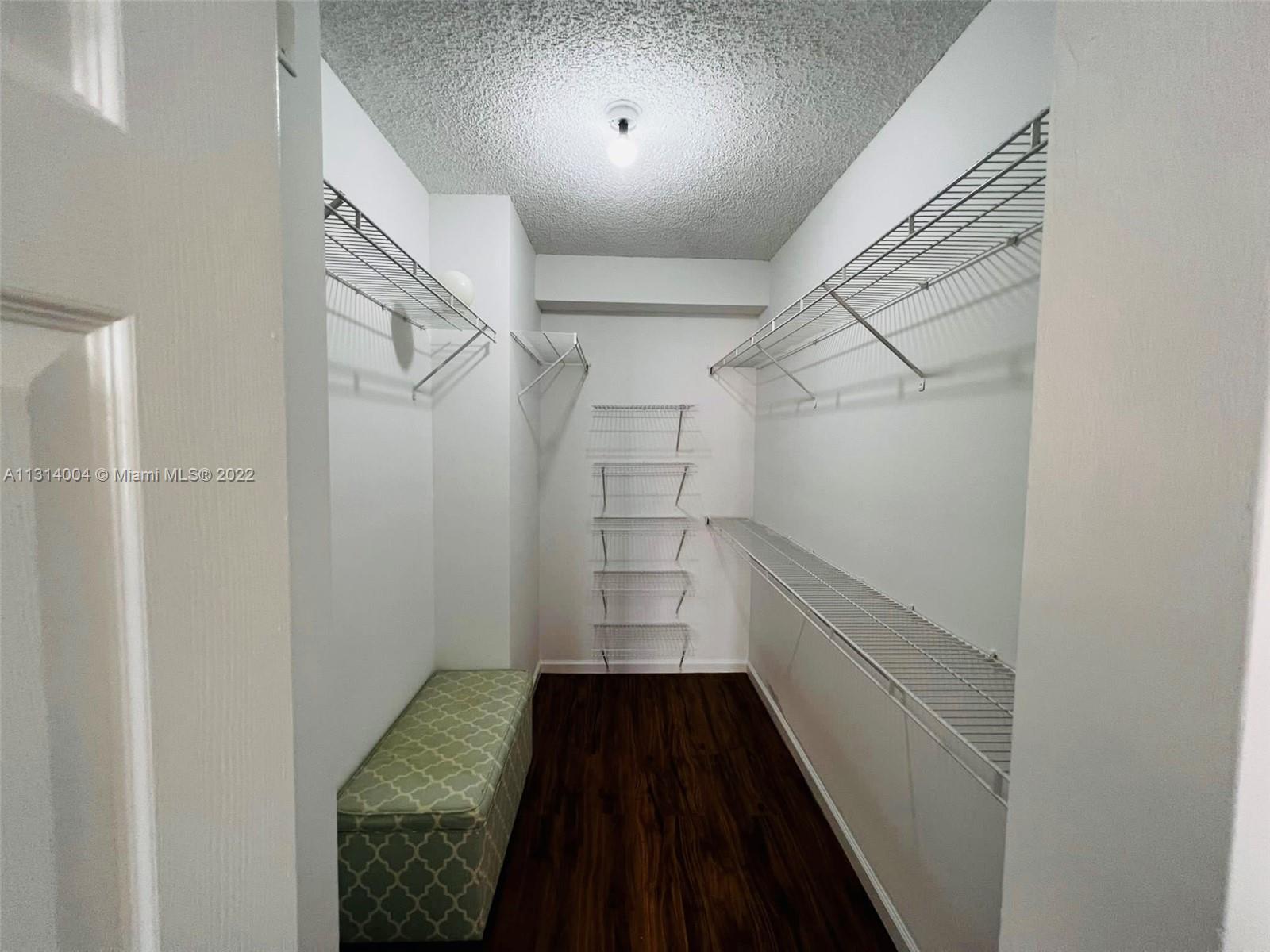 image Porto Bellagio Condo12