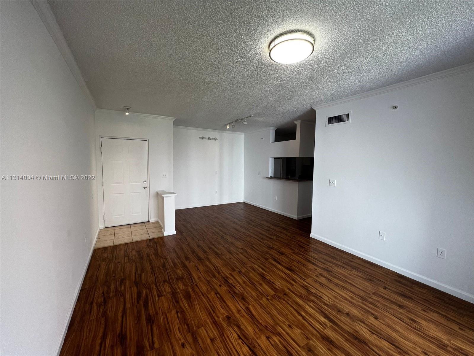 image Porto Bellagio Condo2