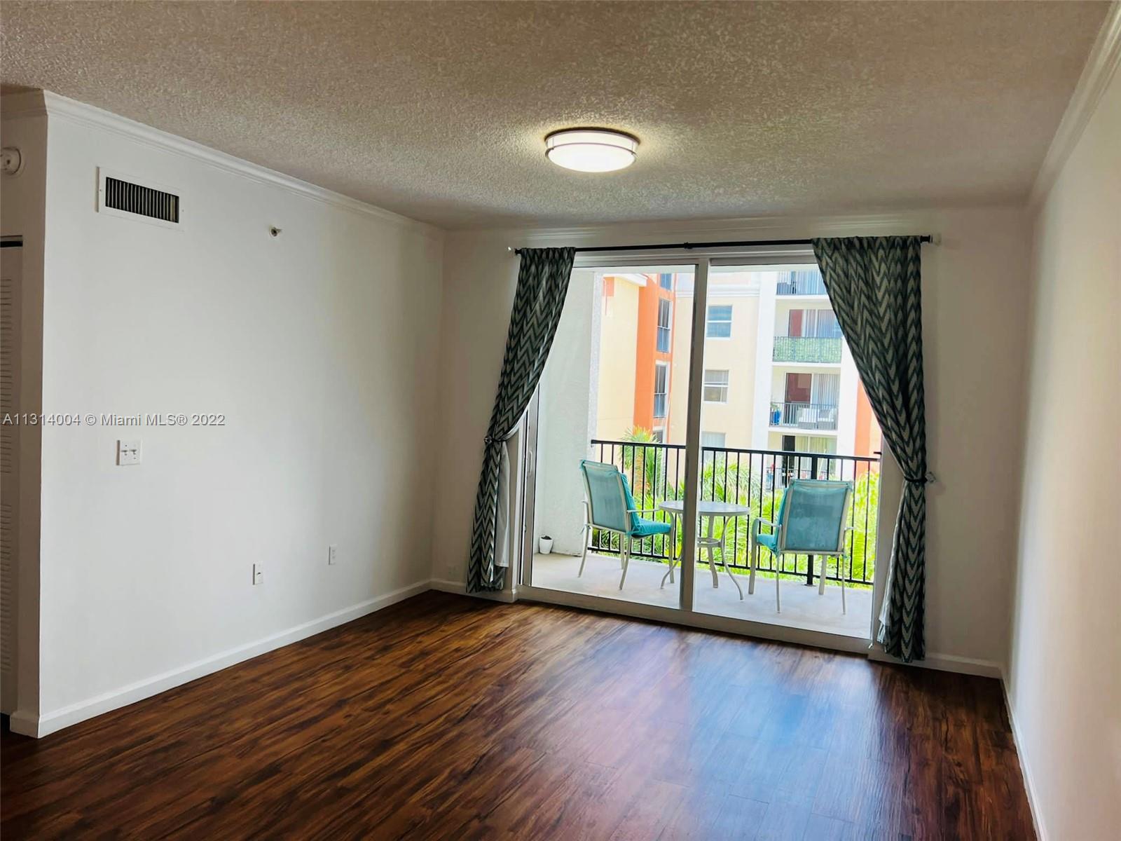 image Porto Bellagio Condo3