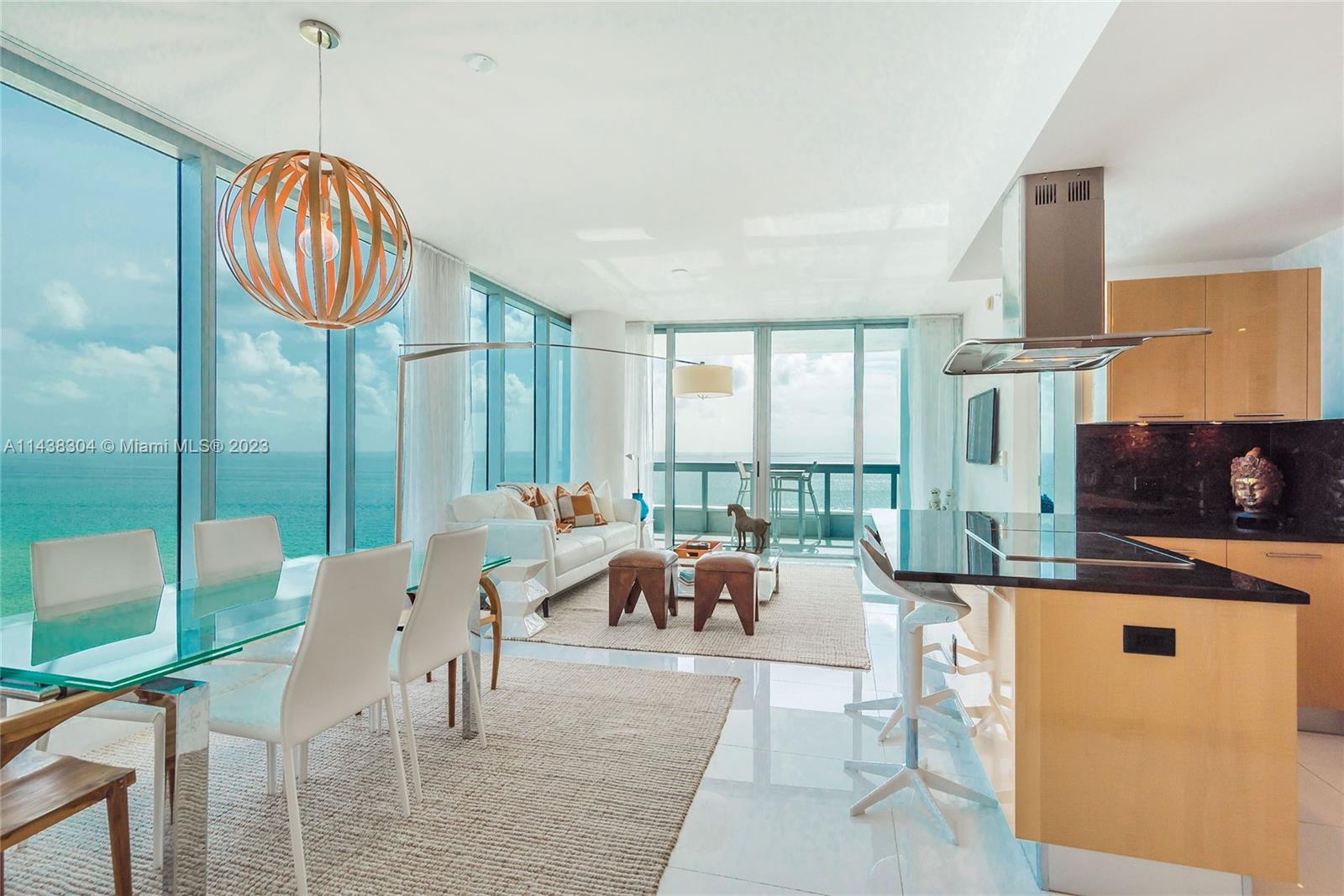 6899 Collins Ave #1605