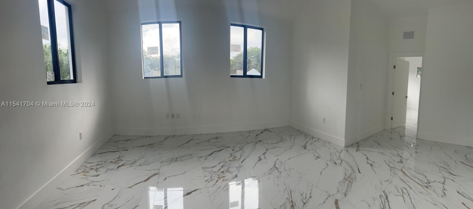 5455 SW 60th Ct Miami, FL 33155