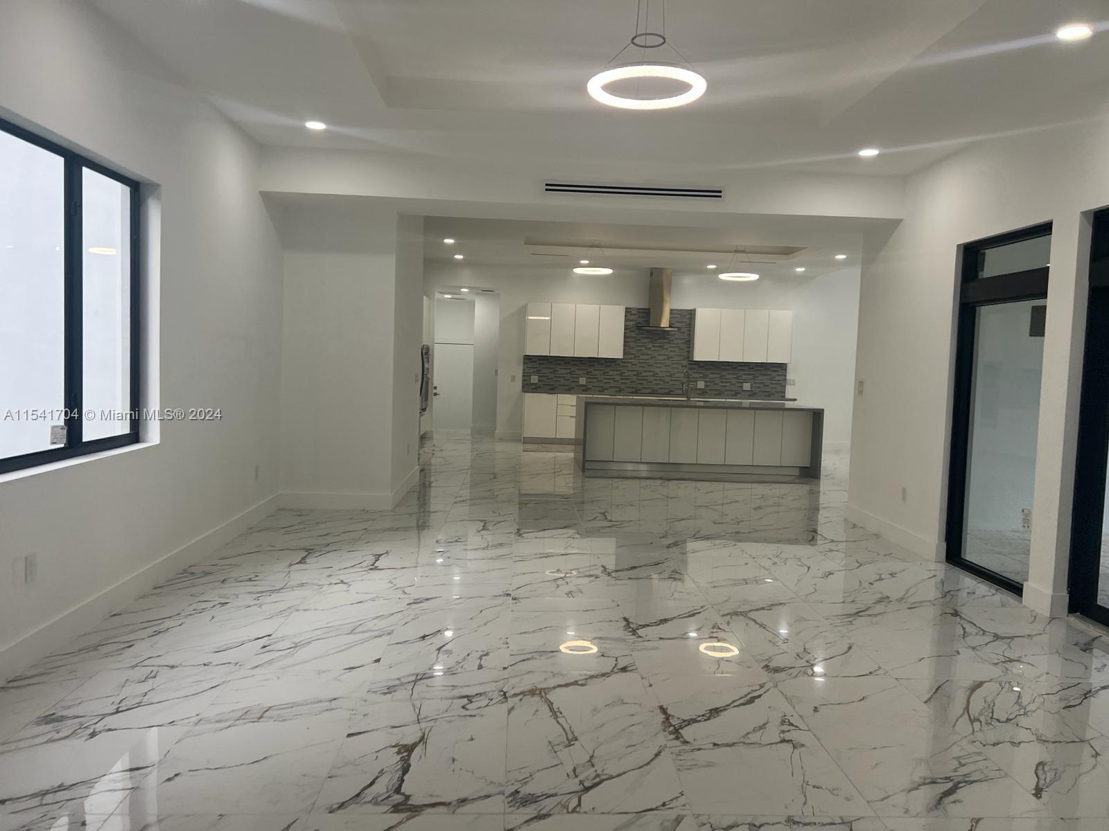 5455 SW 60th Ct Miami, FL 33155