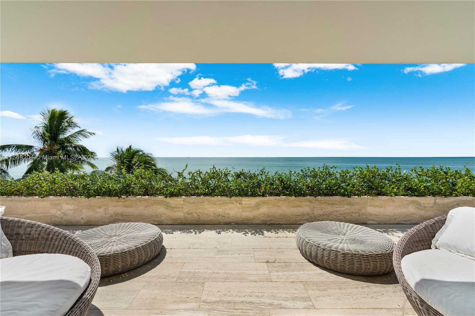 440 S Mashta Dr Key Biscayne, FL 33149