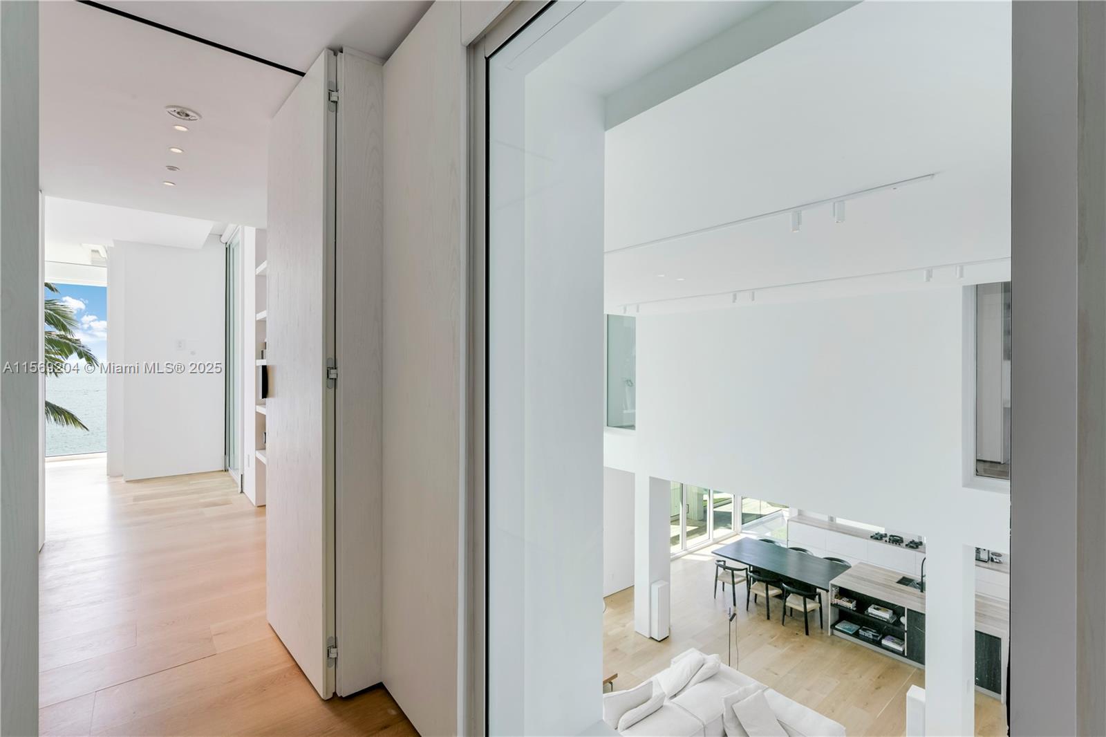 440 S Mashta Dr Key Biscayne, FL 33149