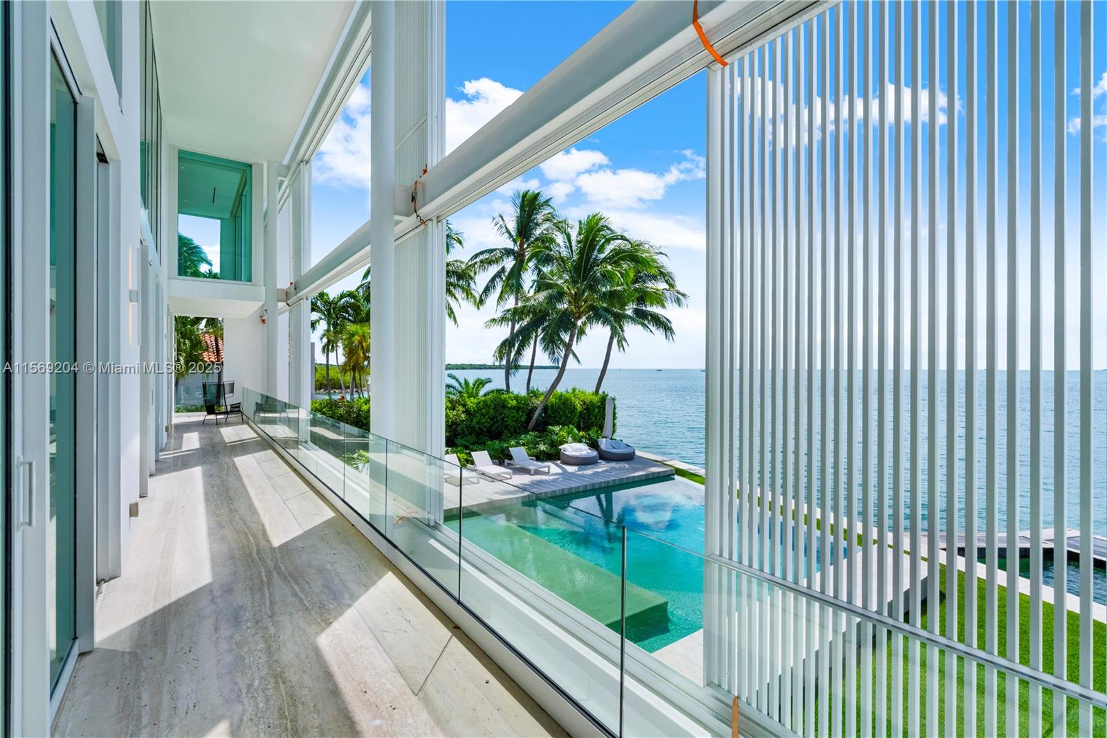 440 S Mashta Dr Key Biscayne, FL 33149
