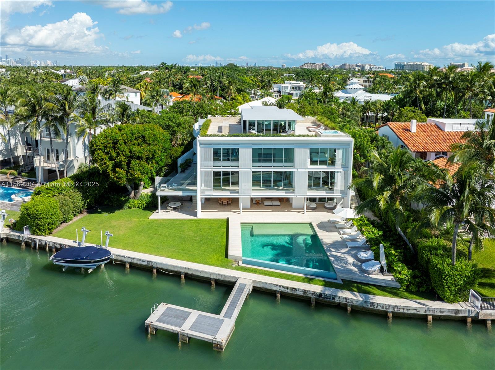 440 S Mashta Dr Key Biscayne, FL 33149