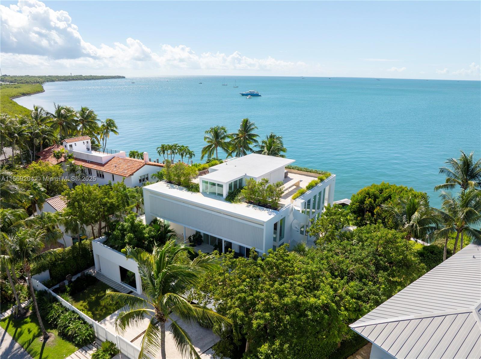 440 S Mashta Dr Key Biscayne, FL 33149