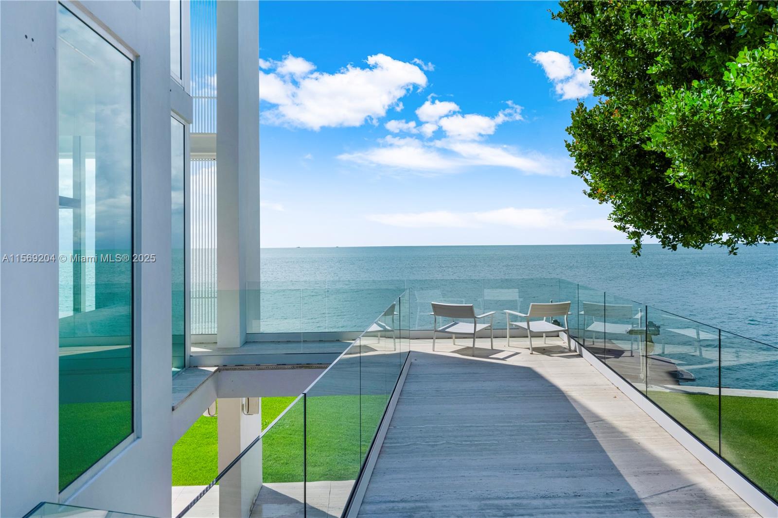 440 S Mashta Dr Key Biscayne, FL 33149