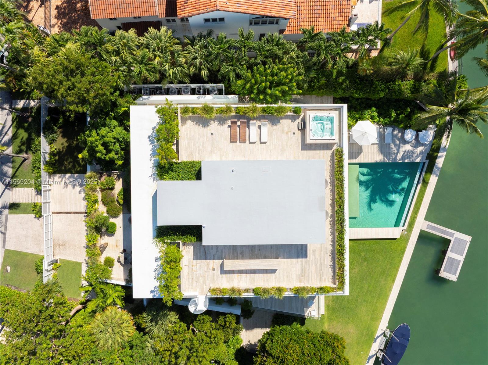 440 S Mashta Dr Key Biscayne, FL 33149