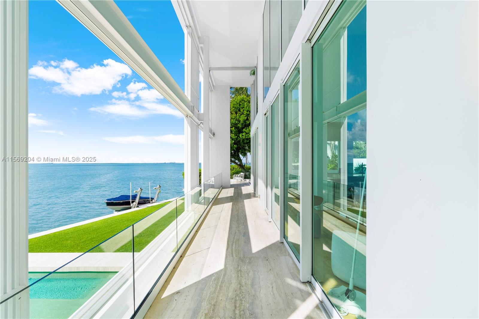 440 S Mashta Dr Key Biscayne, FL 33149