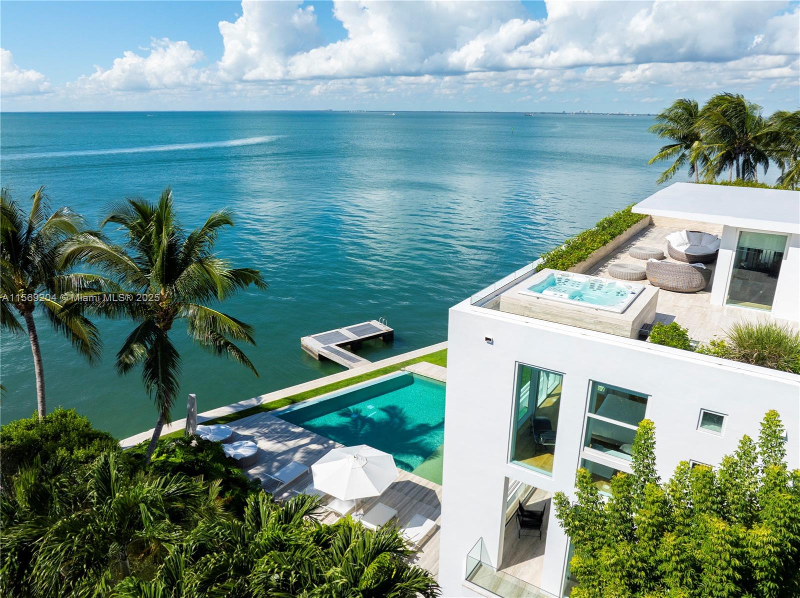 440 S Mashta Dr Key Biscayne, FL 33149