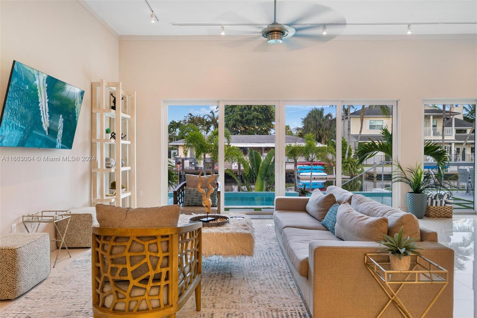 2112 NE 17th Ave Wilton Manors, FL 33305 2112 NE 17th Ave Wilton Manors, FL 33305