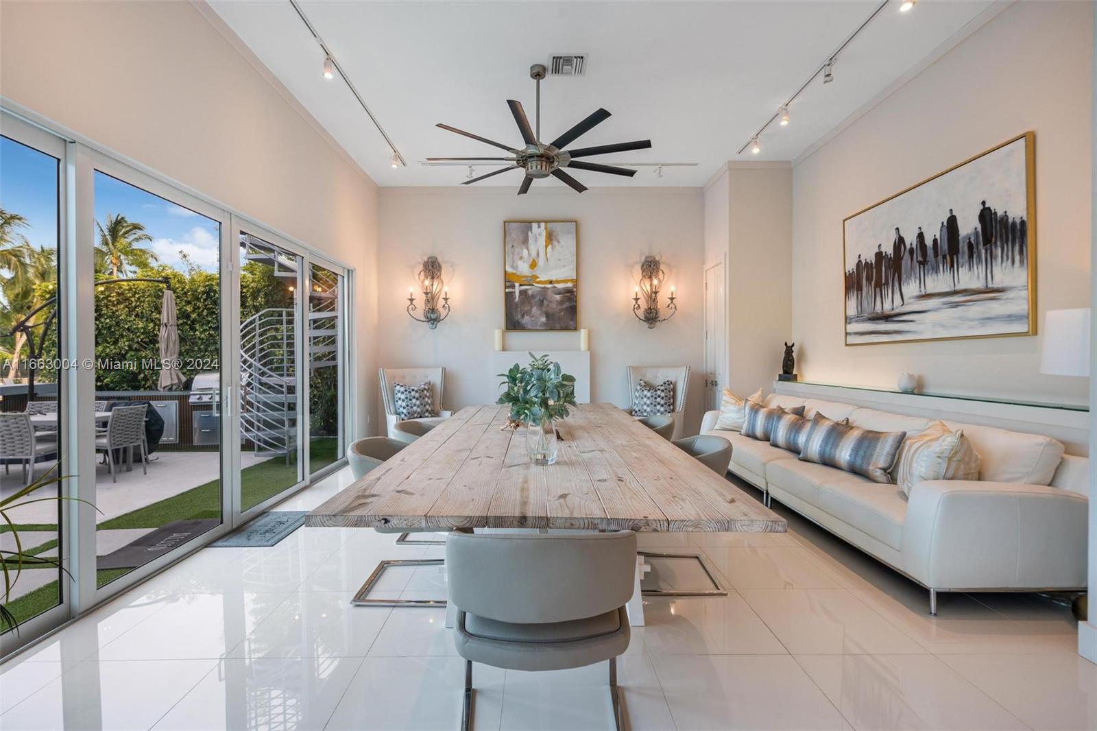 2112 NE 17th Ave Wilton Manors, FL 33305 2112 NE 17th Ave Wilton Manors, FL 33305