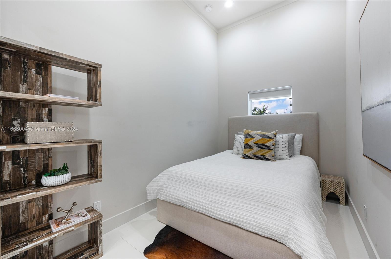 2112 NE 17th Ave Wilton Manors, FL 33305 2112 NE 17th Ave Wilton Manors, FL 33305