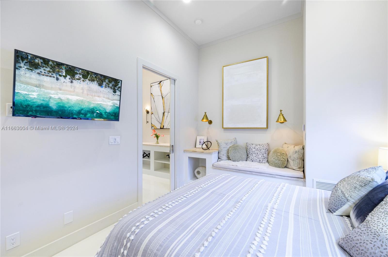 2112 NE 17th Ave Wilton Manors, FL 33305 2112 NE 17th Ave Wilton Manors, FL 33305