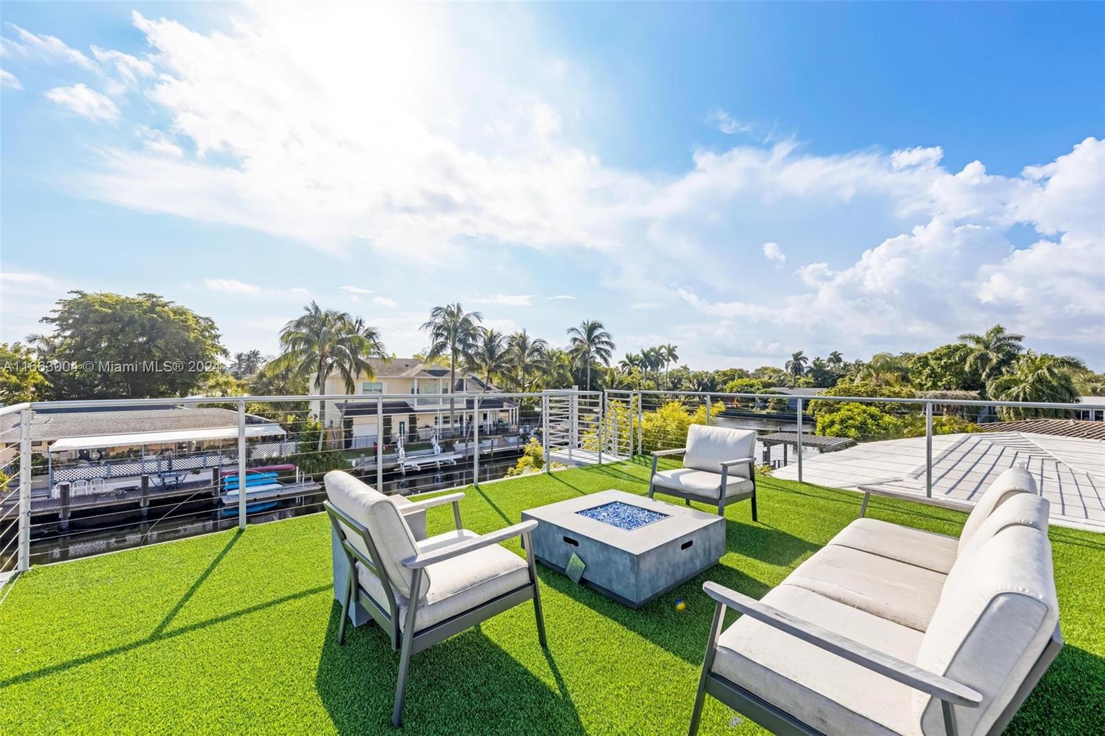 2112 NE 17th Ave Wilton Manors, FL 33305 2112 NE 17th Ave Wilton Manors, FL 33305