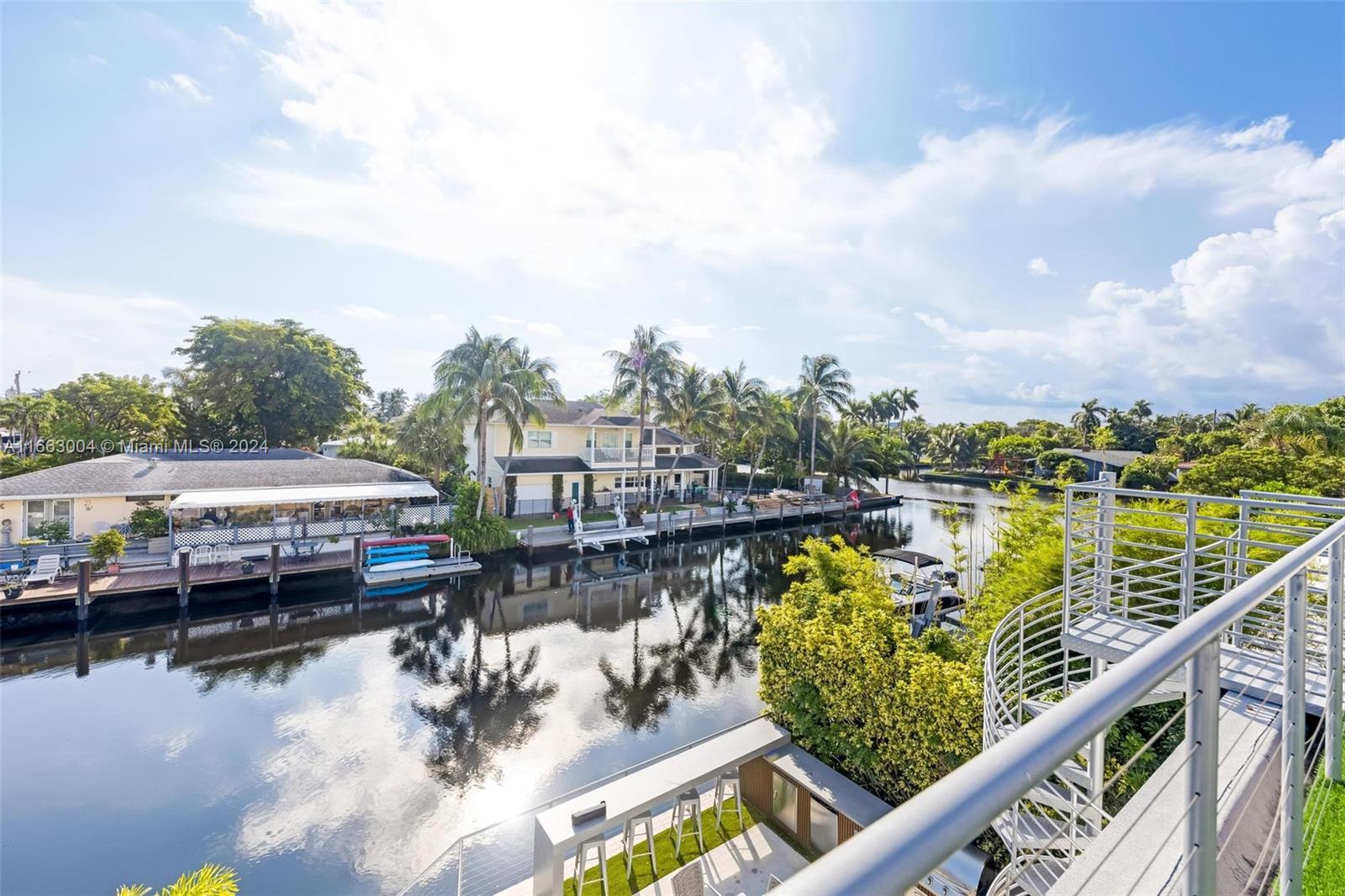2112 NE 17th Ave Wilton Manors, FL 33305 2112 NE 17th Ave Wilton Manors, FL 33305