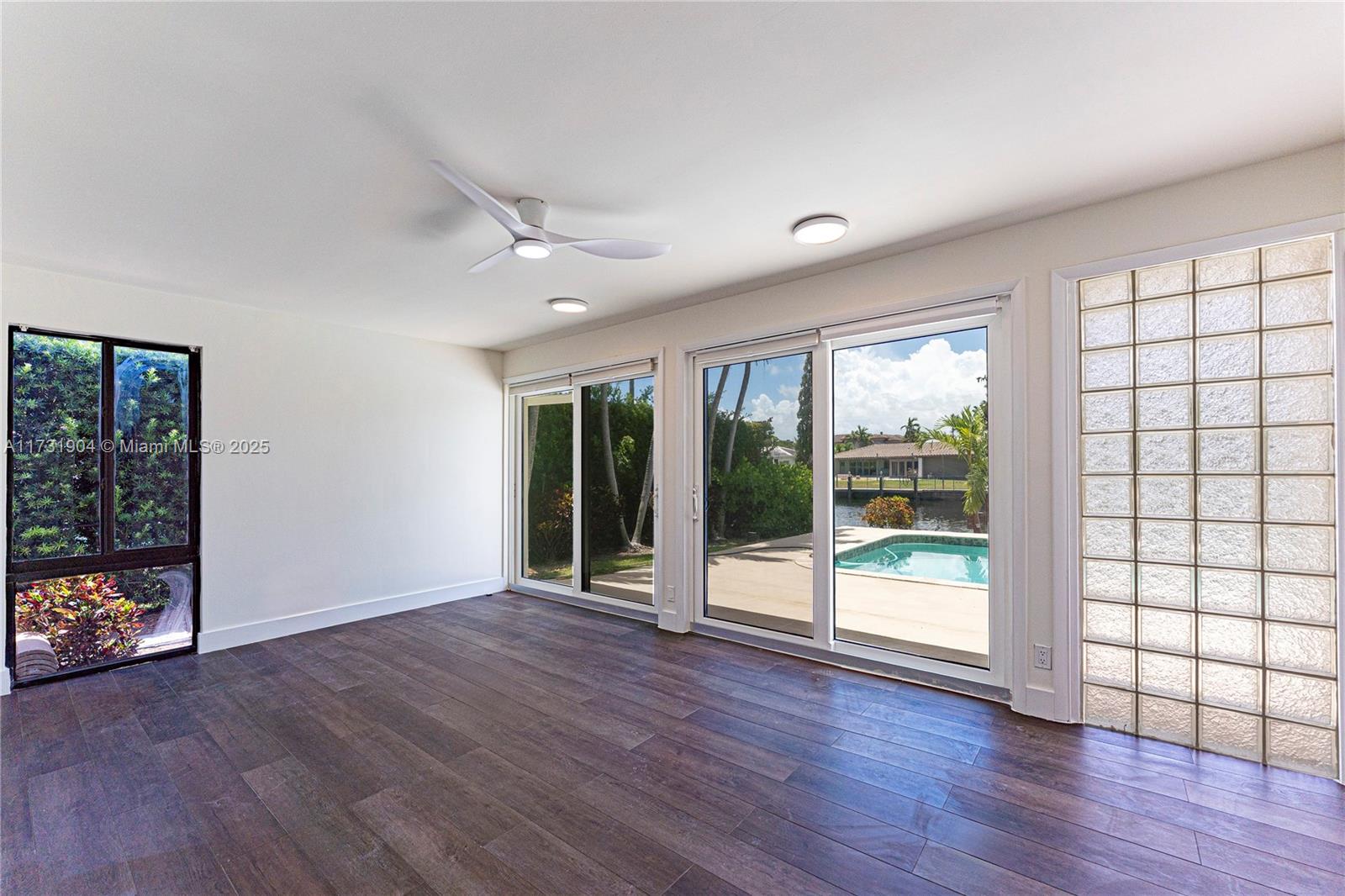 636 Hibiscus Dr Hallandale Beach, FL 33009