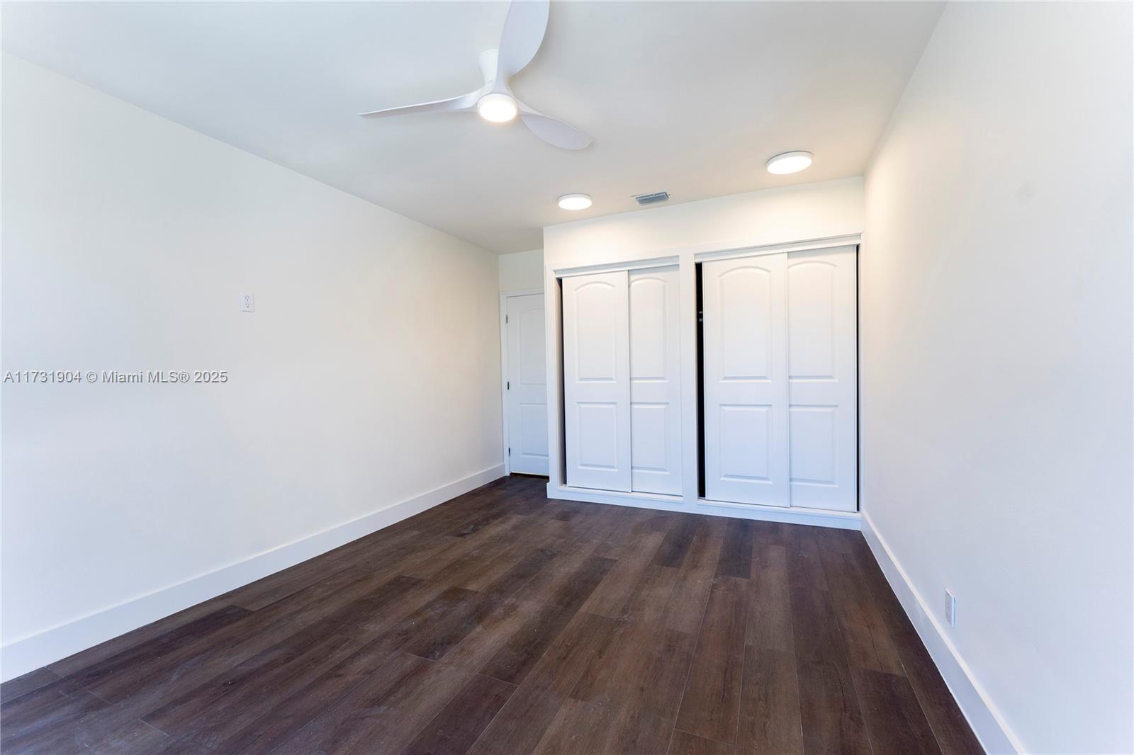 636 Hibiscus Dr Hallandale Beach, FL 33009