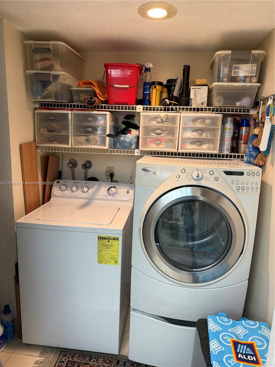 16500 Golf Clb Rd #204 Weston, FL 33326