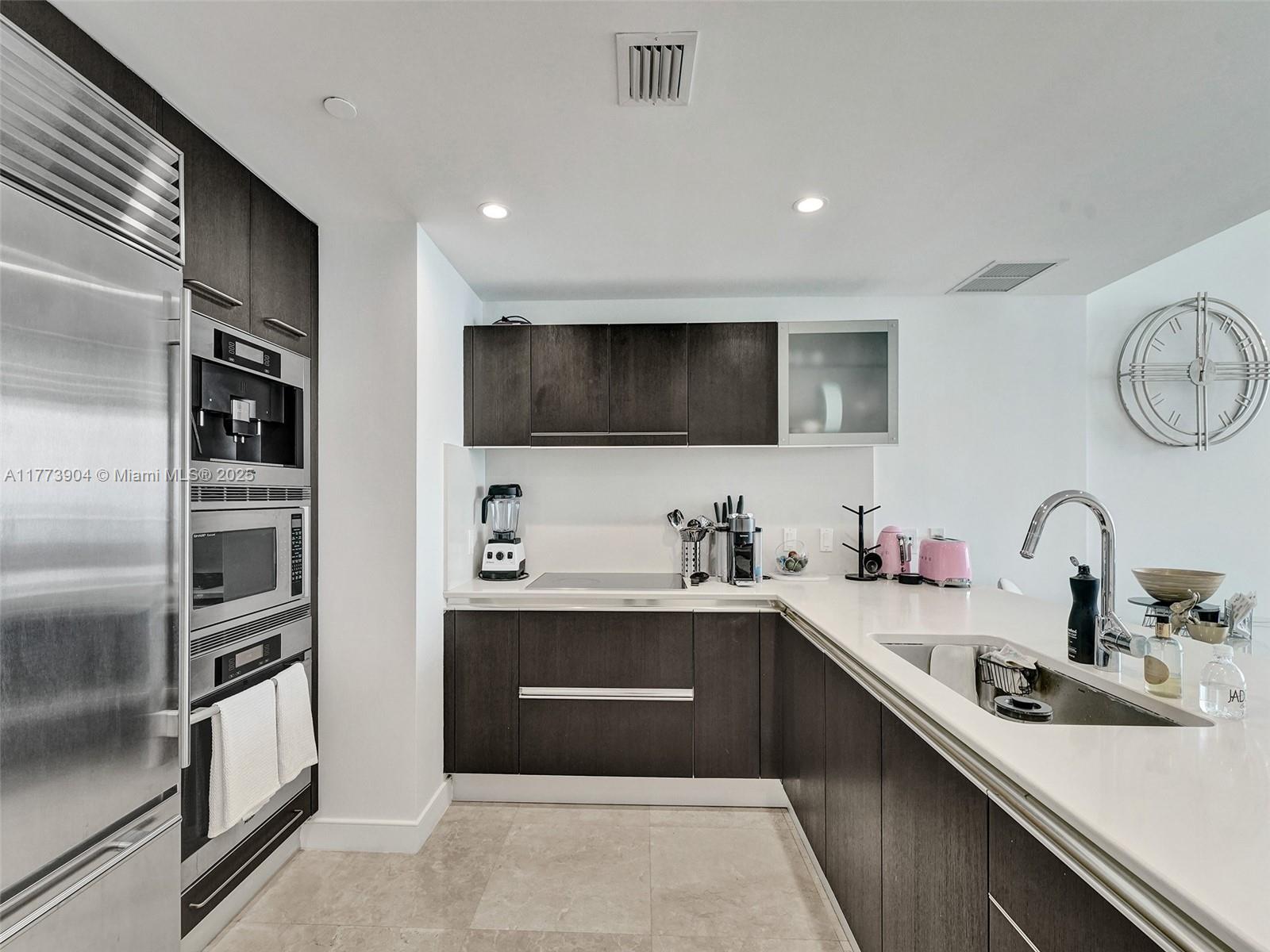 image Jade Beach21
