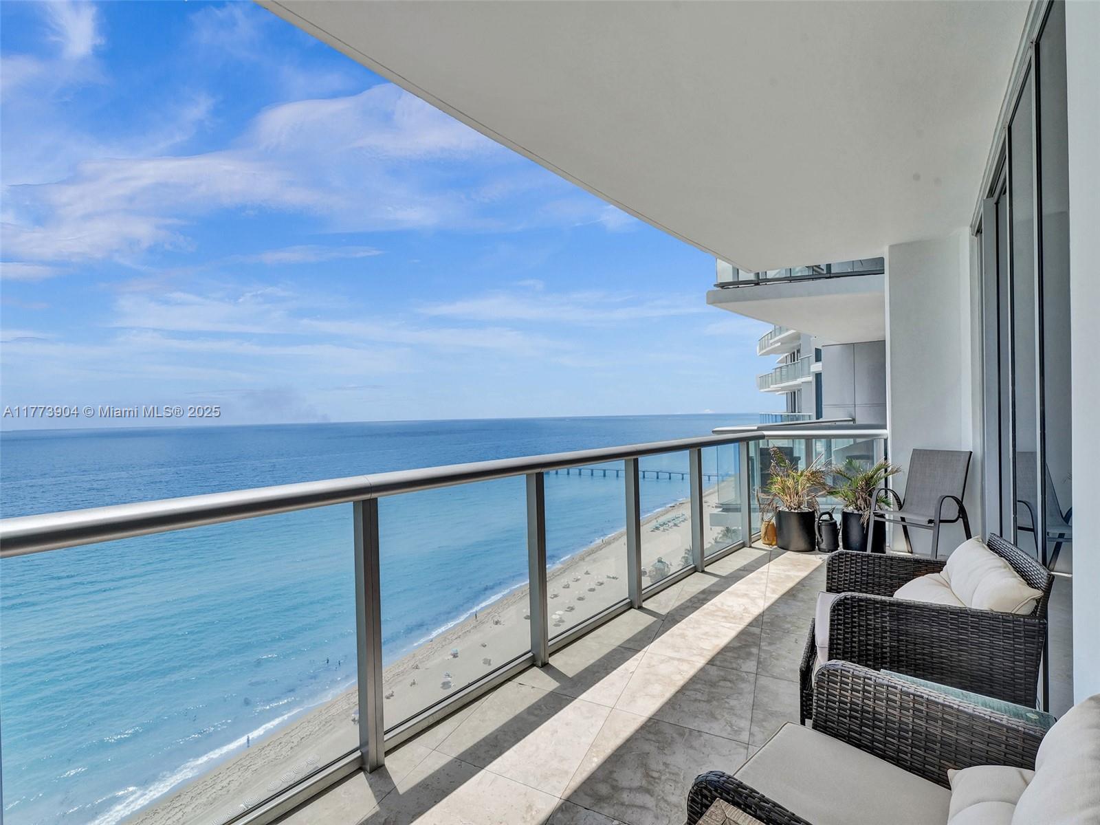 image Jade Beach32