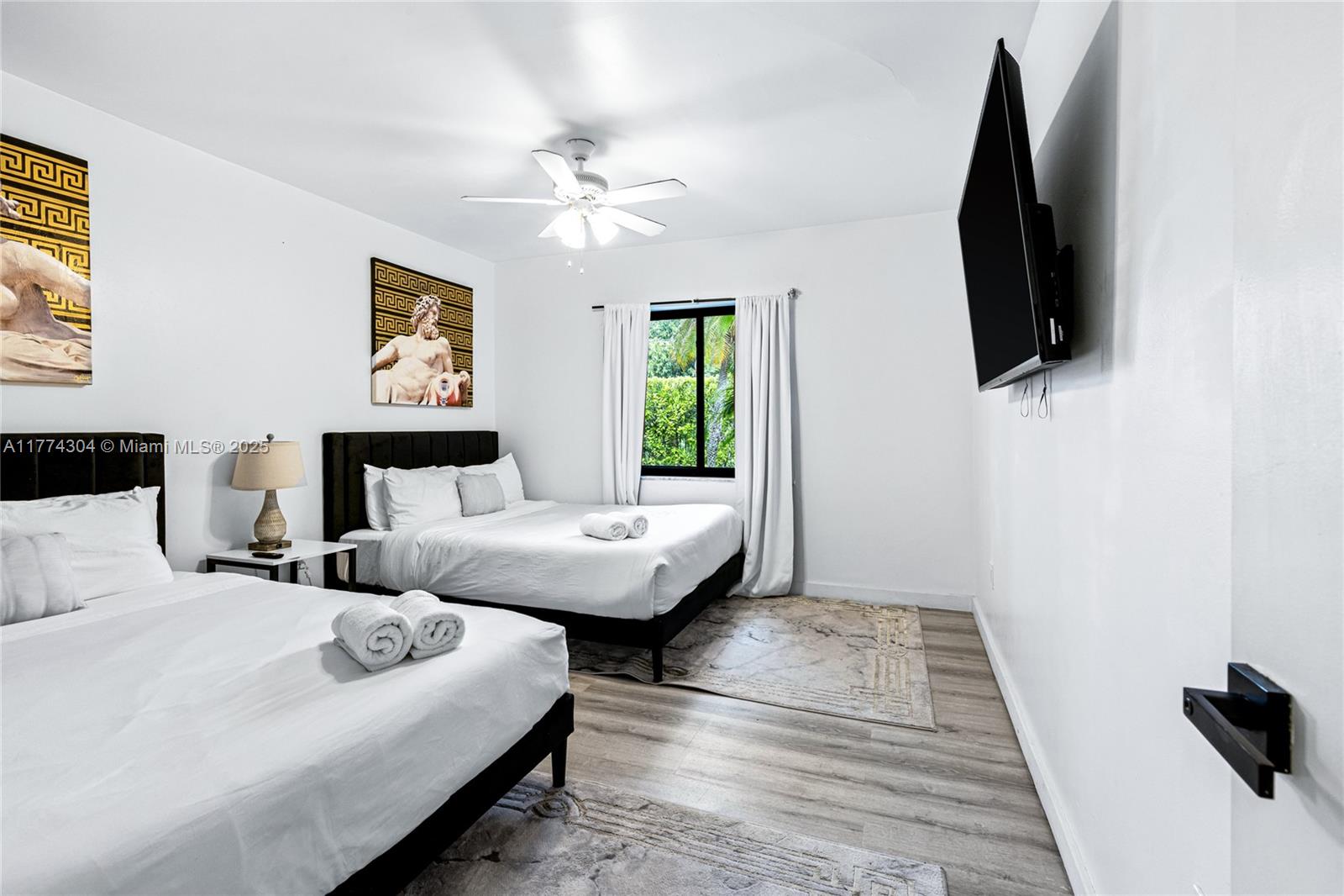 1061 NW North Riv Dr Miami, FL 33136