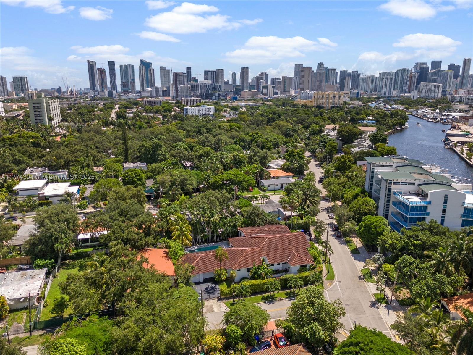 1061 NW North Riv Dr Miami, FL 33136