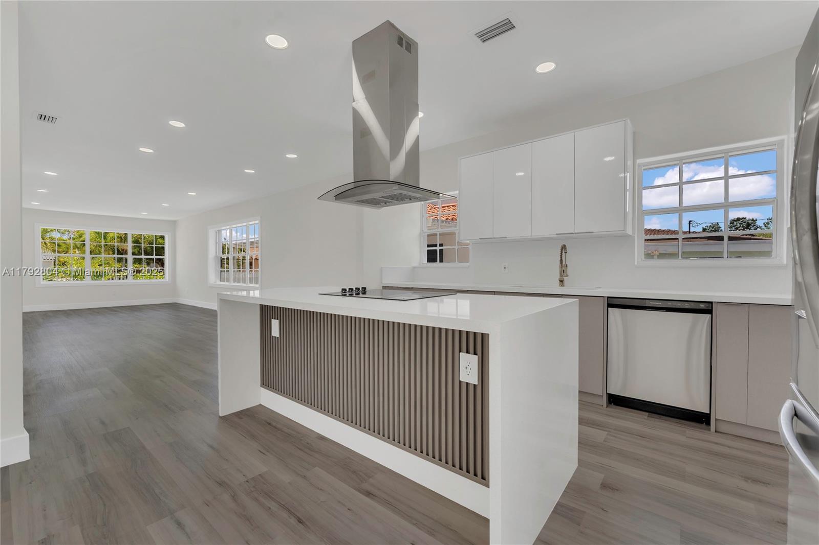 2357 SW 11th Ter Miami, FL 33135