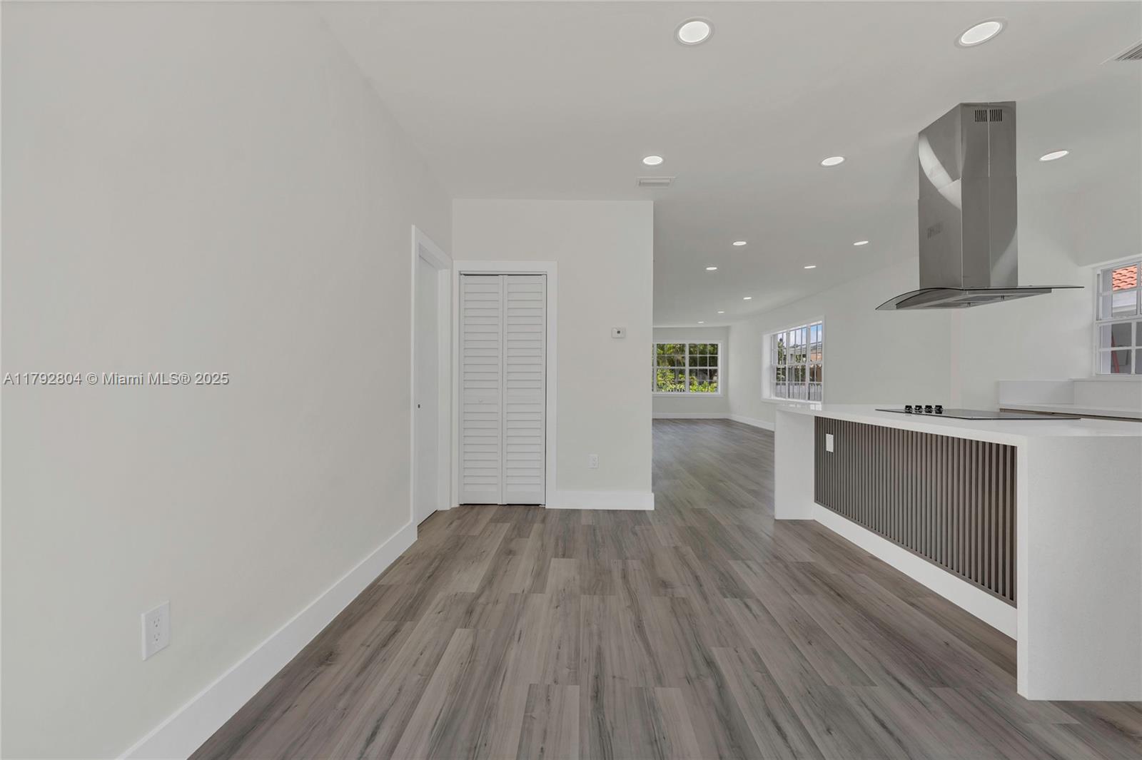 2357 SW 11th Ter Miami, FL 33135