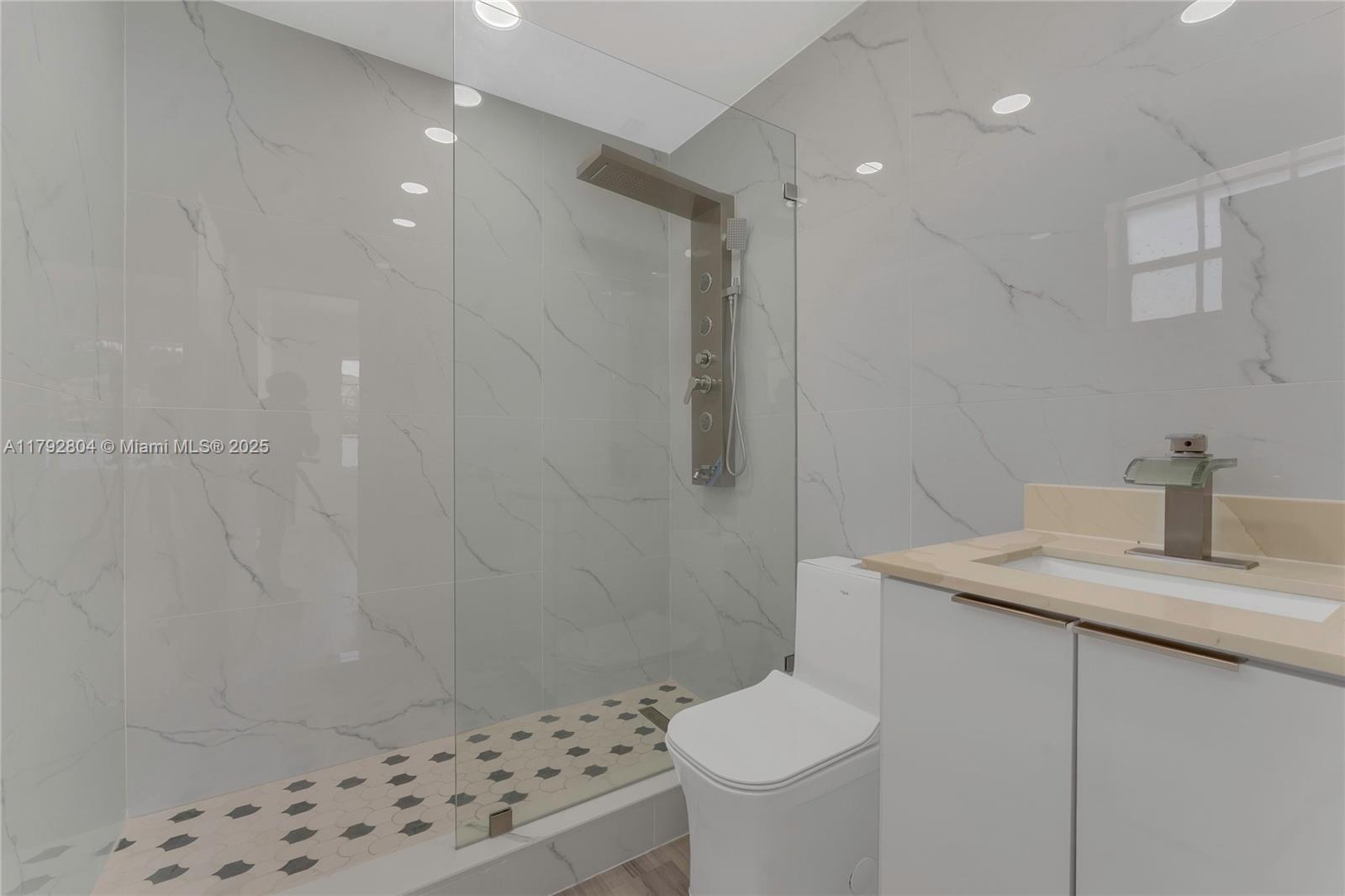 2357 SW 11th Ter Miami, FL 33135