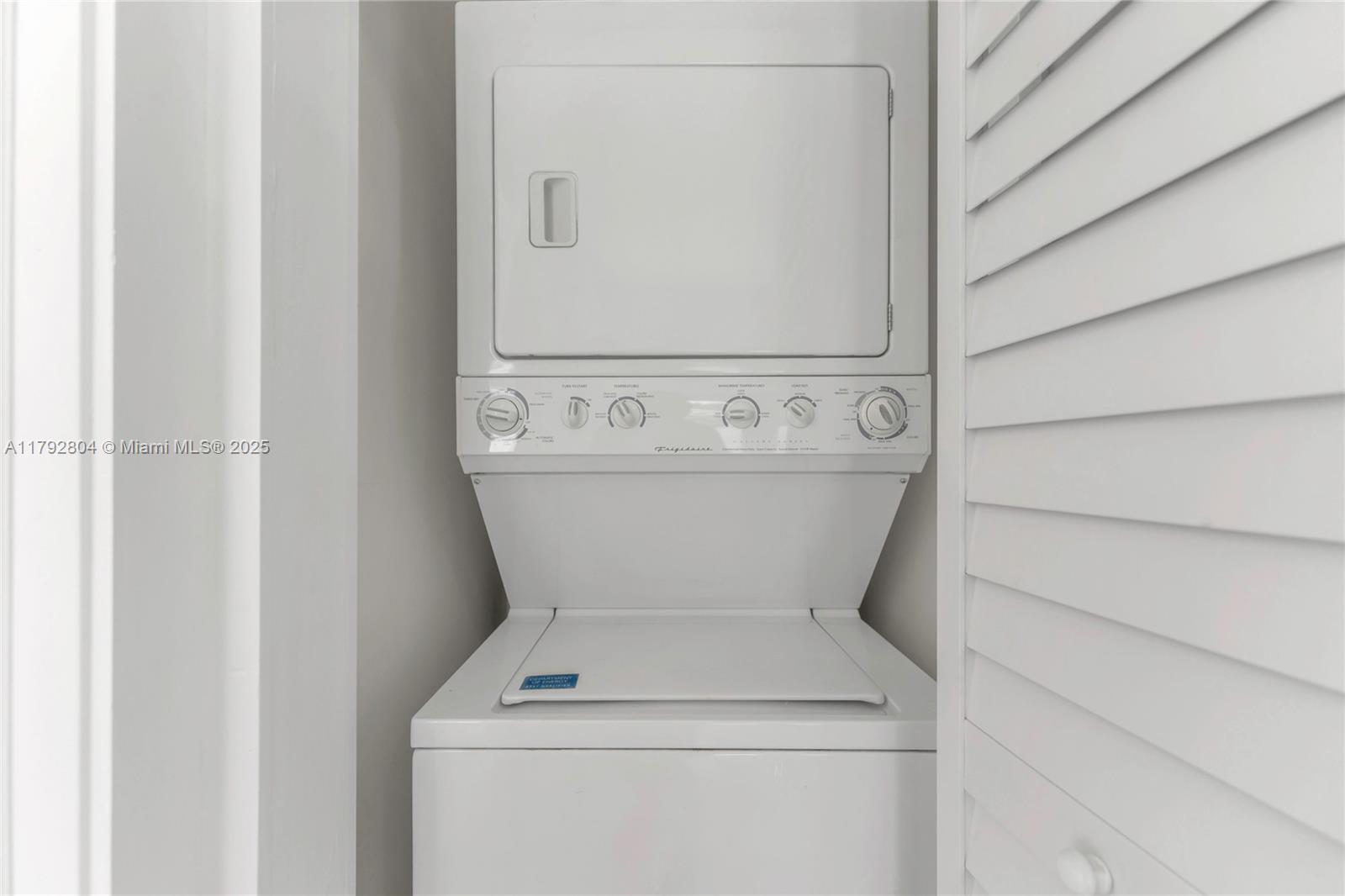 2357 SW 11th Ter Miami, FL 33135