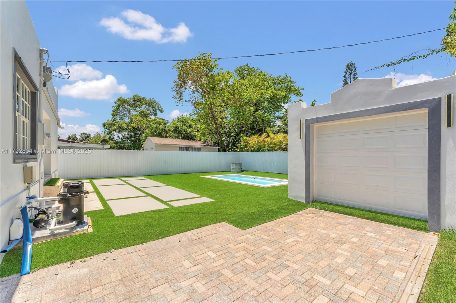 2357 SW 11th Ter Miami, FL 33135