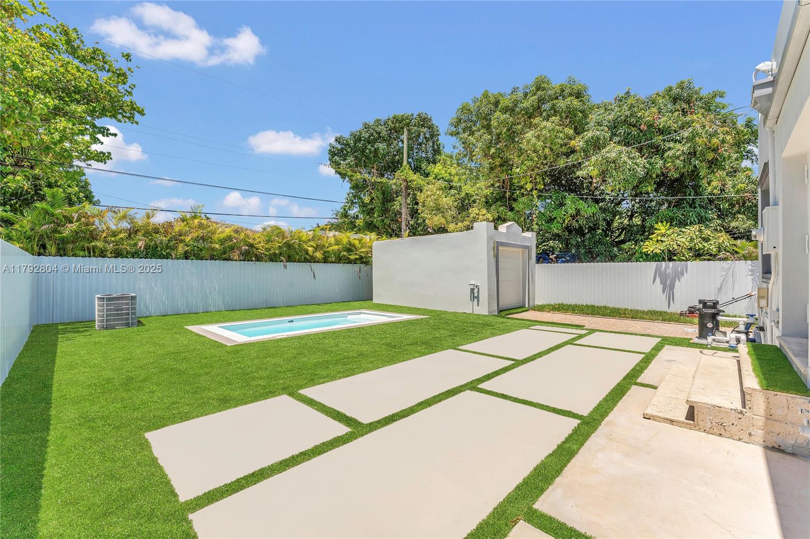 2357 SW 11th Ter Miami, FL 33135