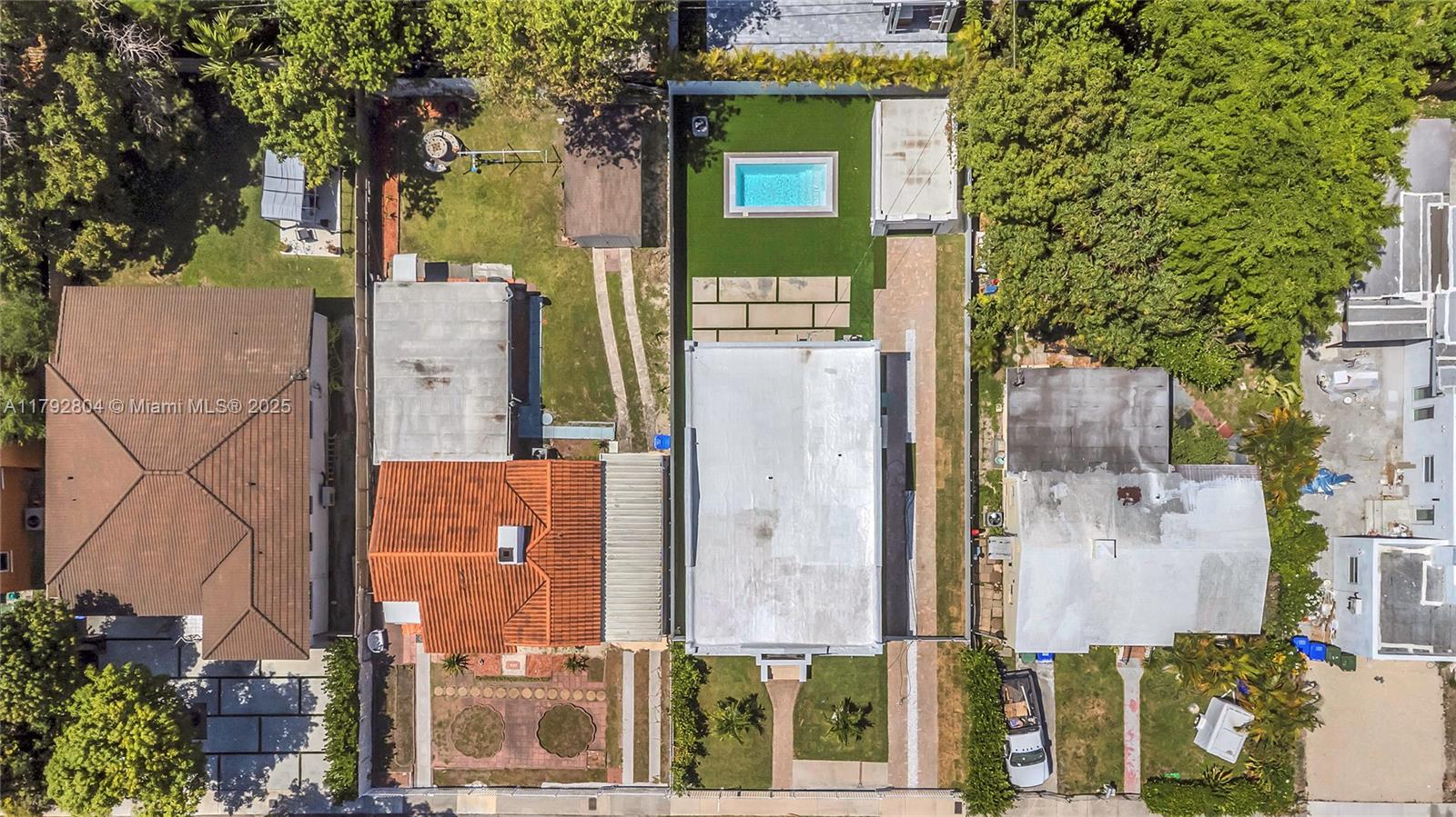 2357 SW 11th Ter Miami, FL 33135