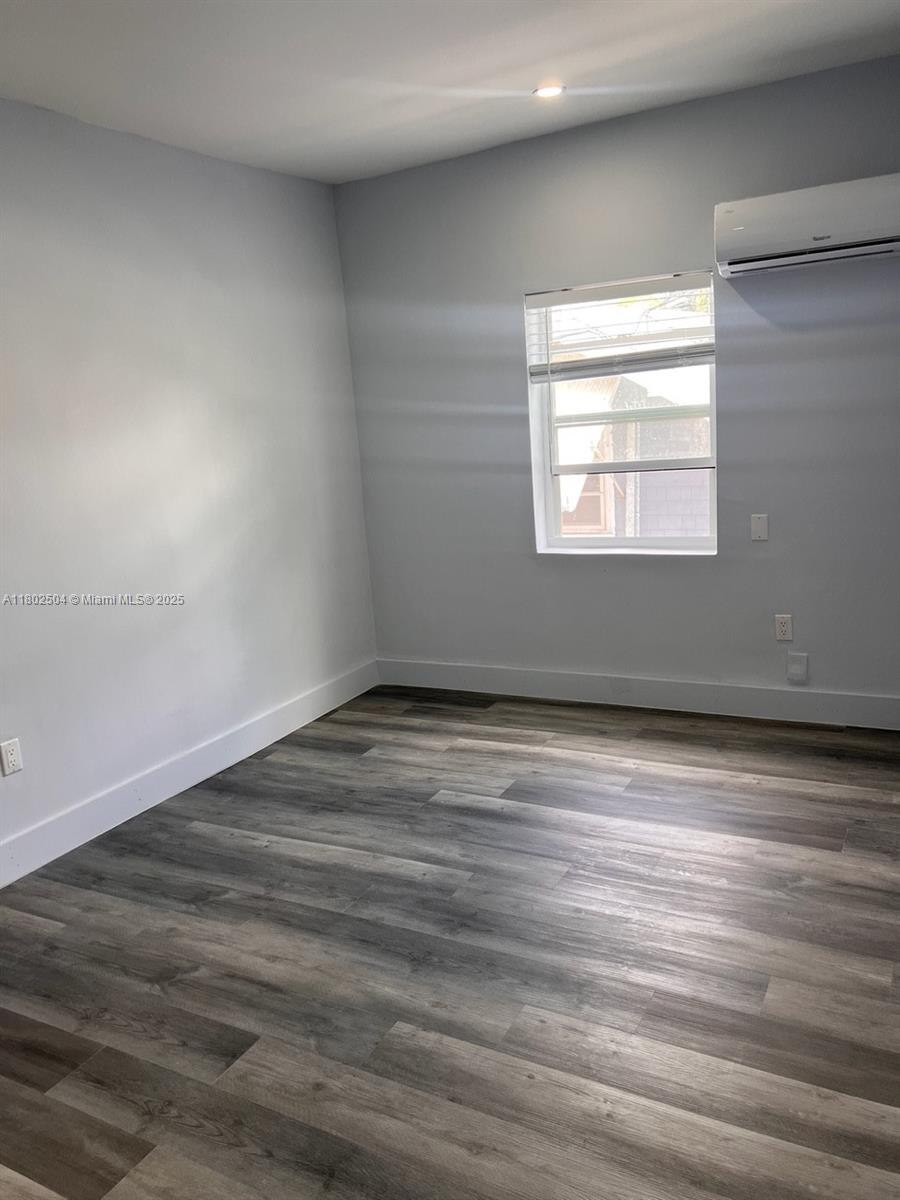 852 SW 13th Ave Miami, FL 33135