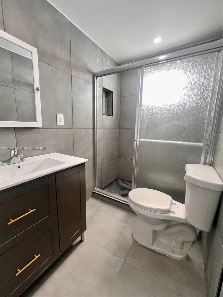 852 SW 13th Ave Miami, FL 33135