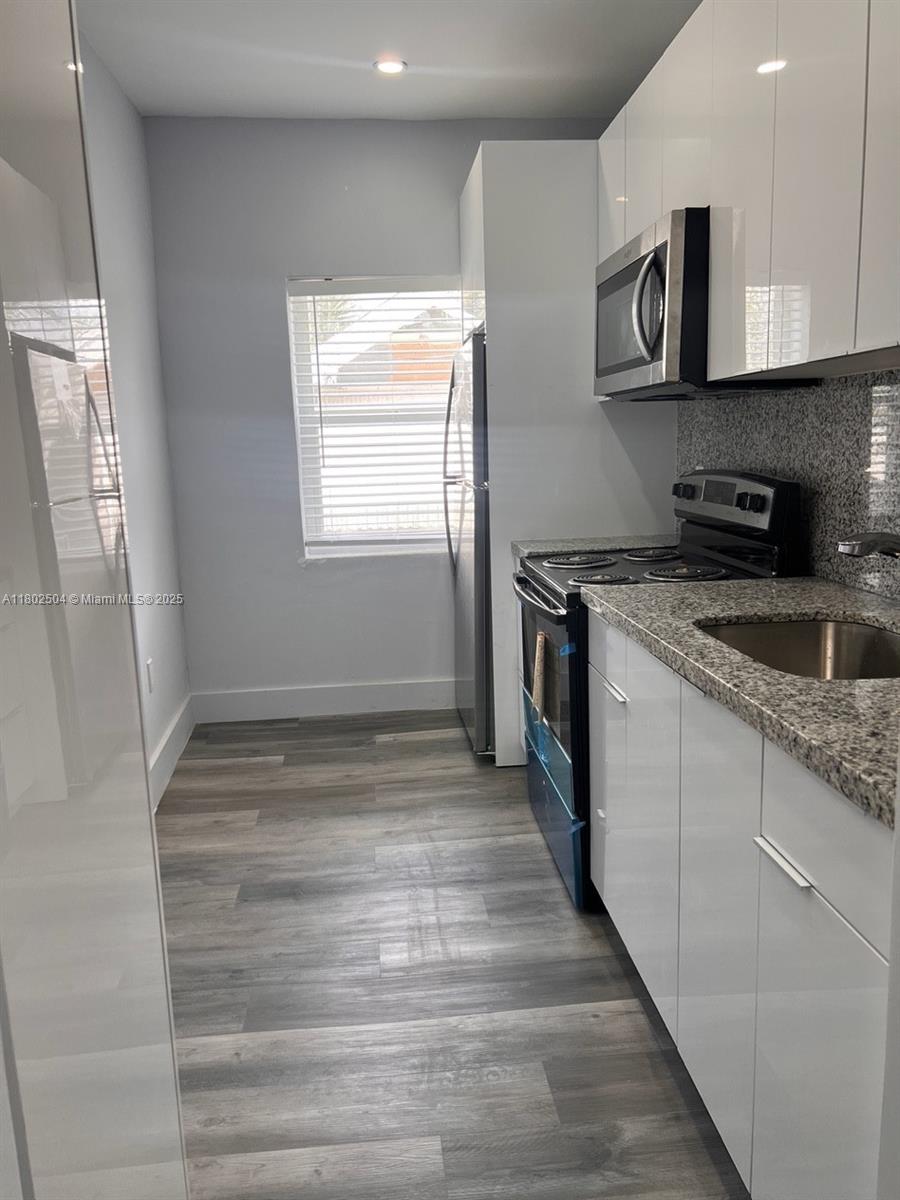 852 SW 13th Ave Miami, FL 33135