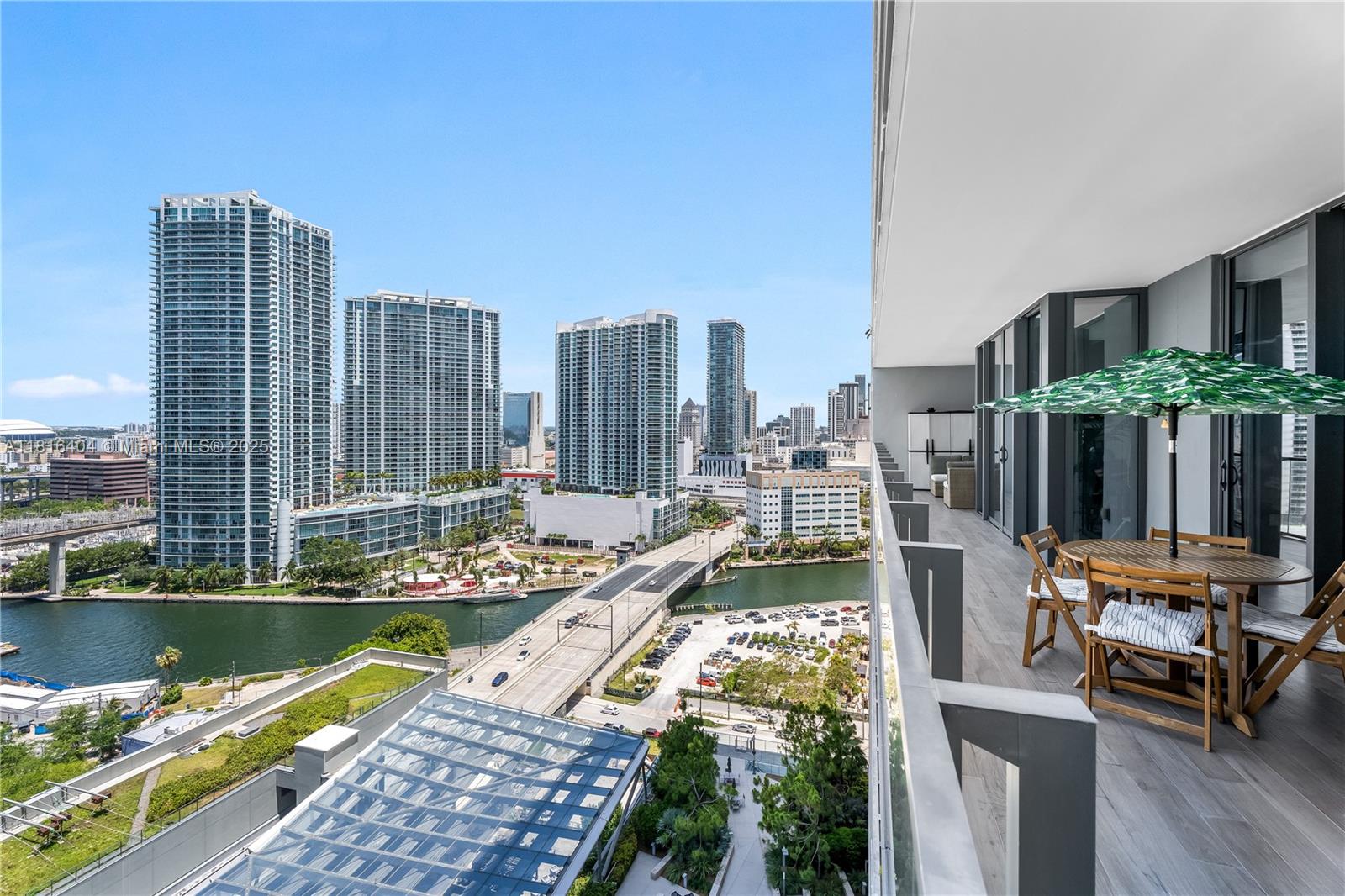image Reach Condo18