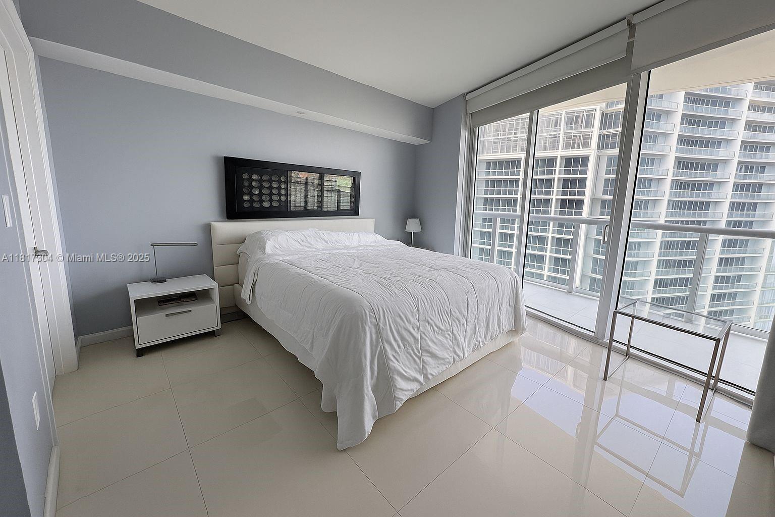 image Icon Brickell No Two8